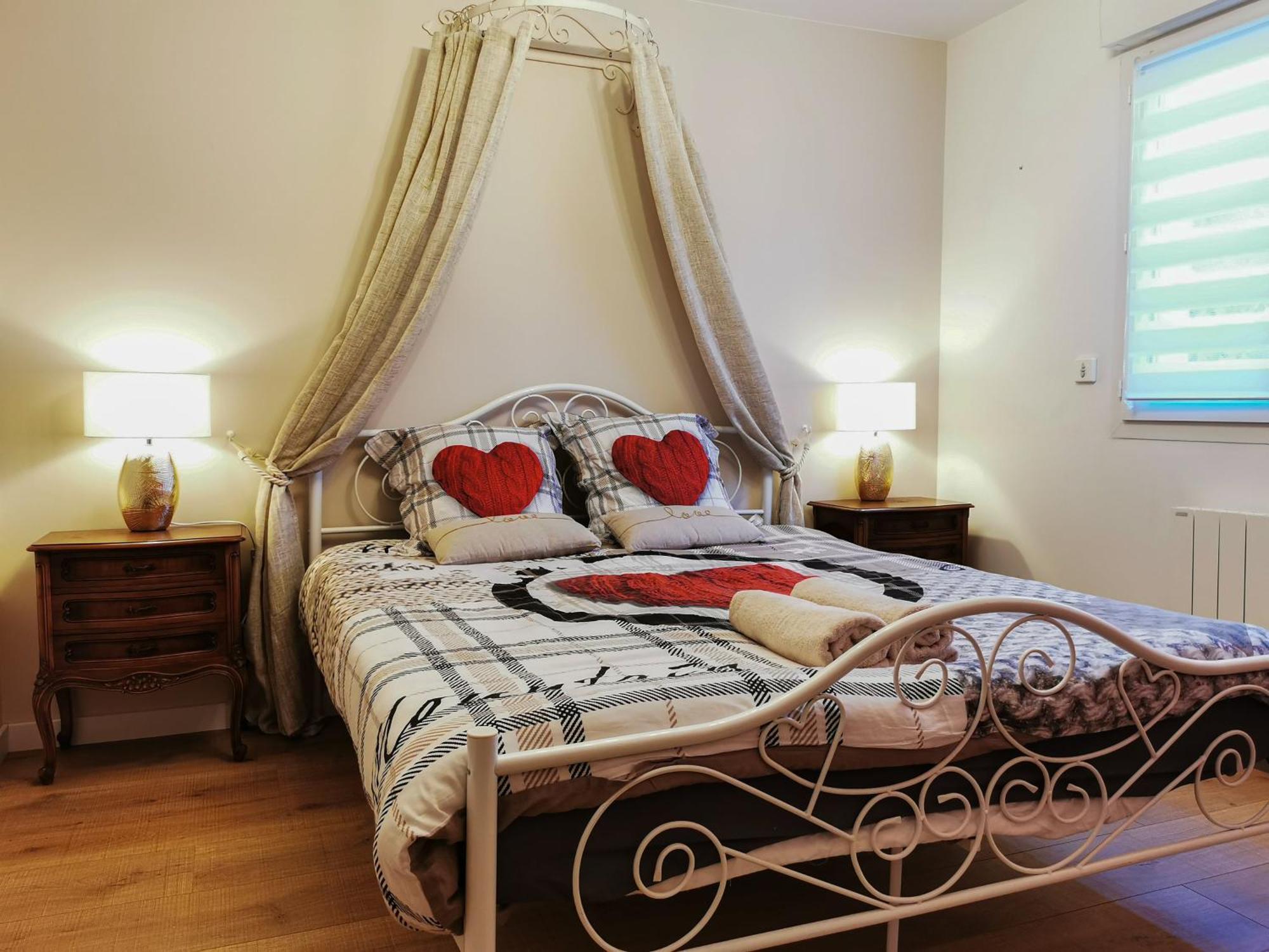 Leman Holidays - Le Chatelain Apartment โทนง-เลส์-แบงส์ ภายนอก รูปภาพ